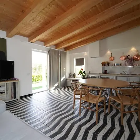 Villa Secluded Retreat Overlooking The Hills Beverino